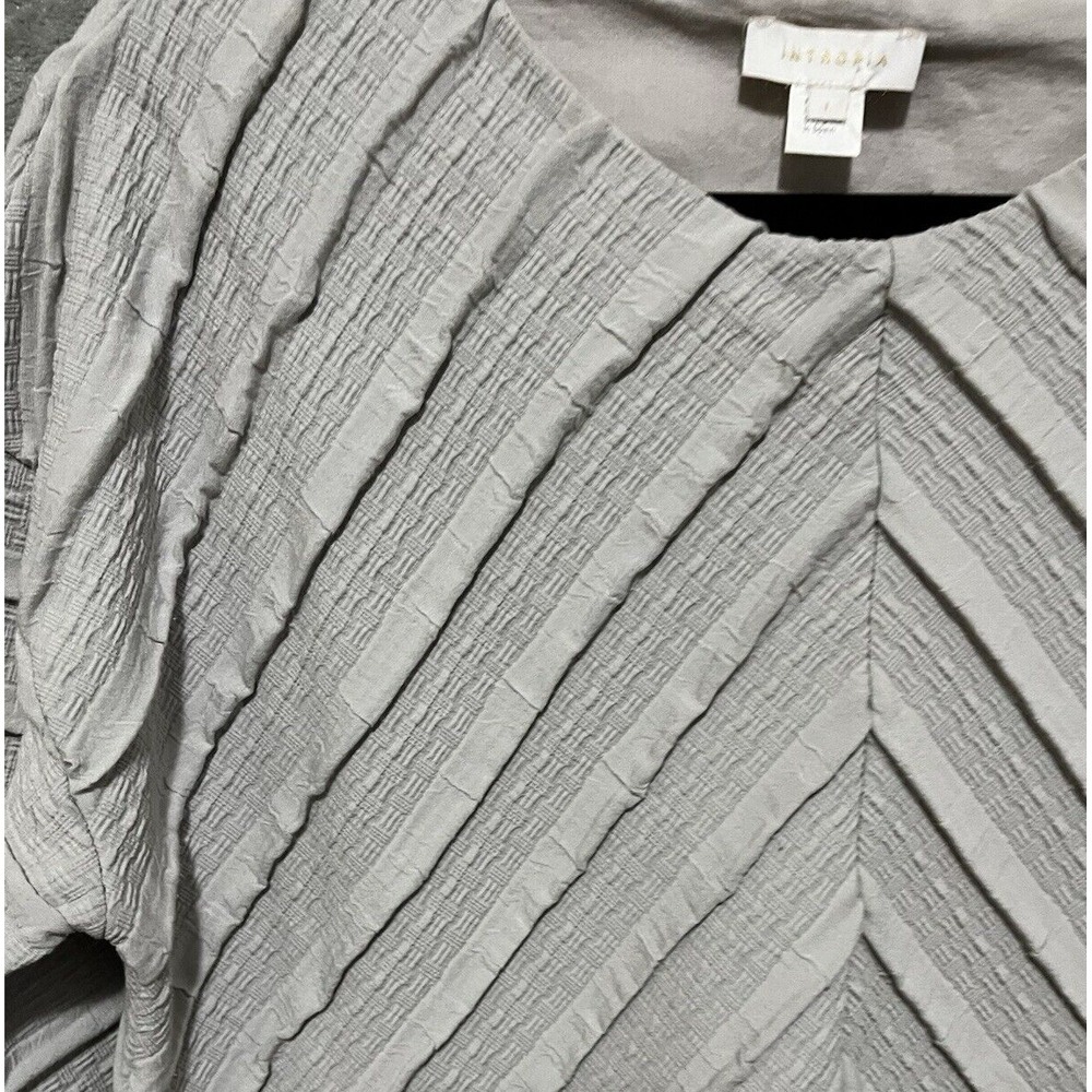 INTROPIA ANTHROPOLOGIE Gray Shirt Textured Pleated Gray Large Normcore - Picture 2 of 8